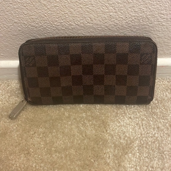 Louis Vuitton Handbags - LOUIS VUITTON DAMIER AZUR ZIPPY WALLET